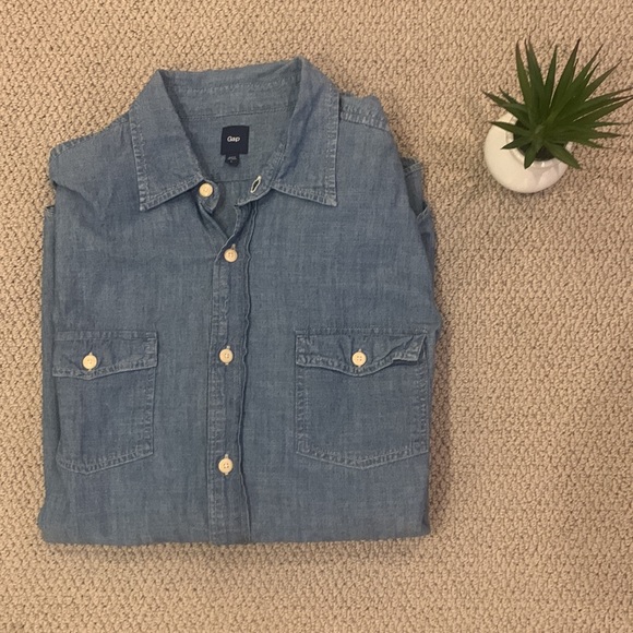Gap Long Sleeve Chambray Woven Button-Down Shirt - Classic Comfort Blue Cotton - Picture 5 of 8